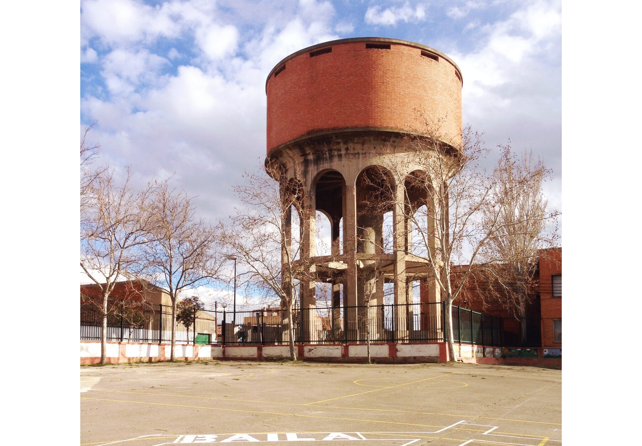 Proyecto de Patio de colegio gravalosdimonte arquitectos